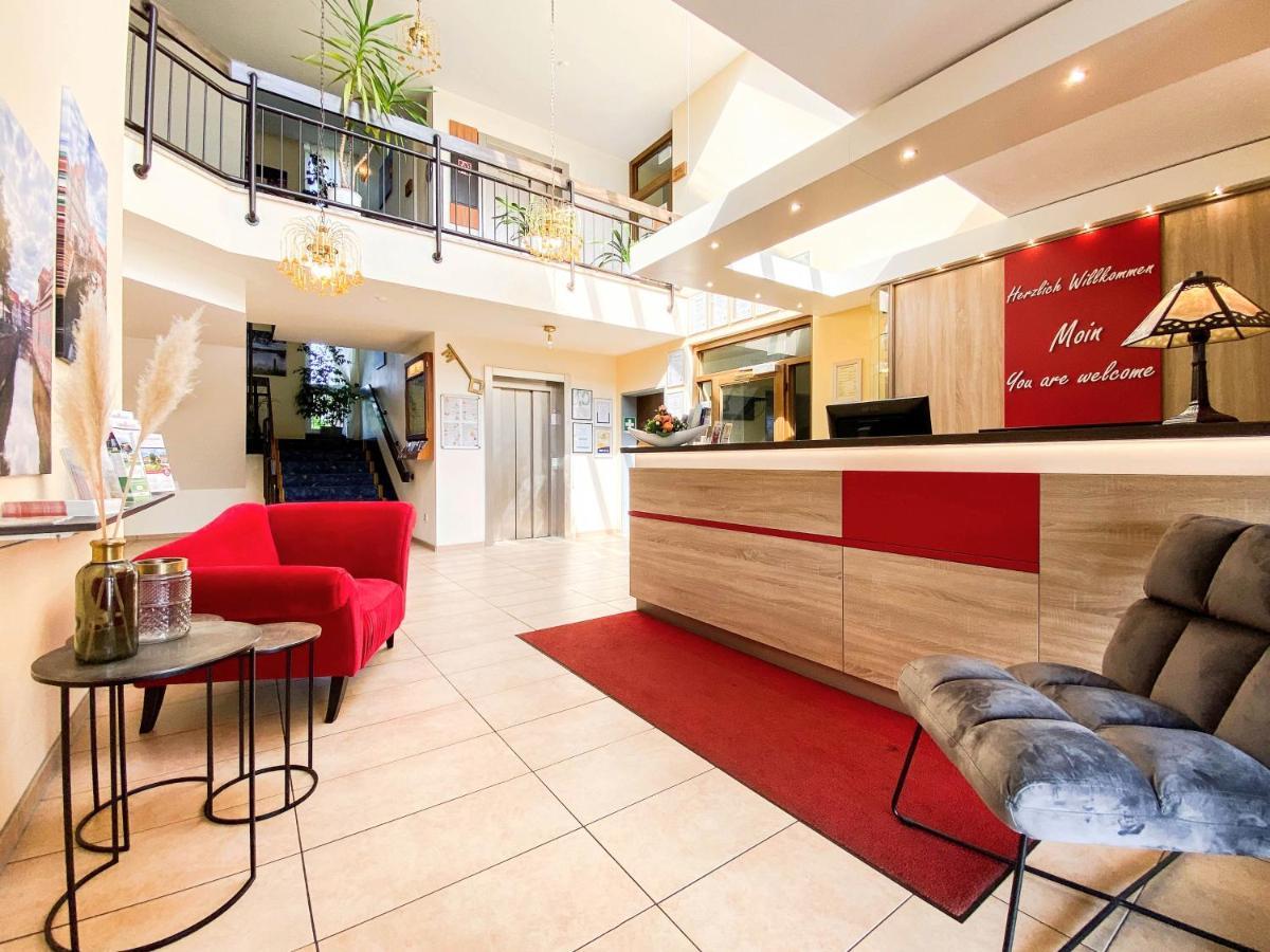 Hotel-Restaurant Vier Linden 슈타데 외부 사진