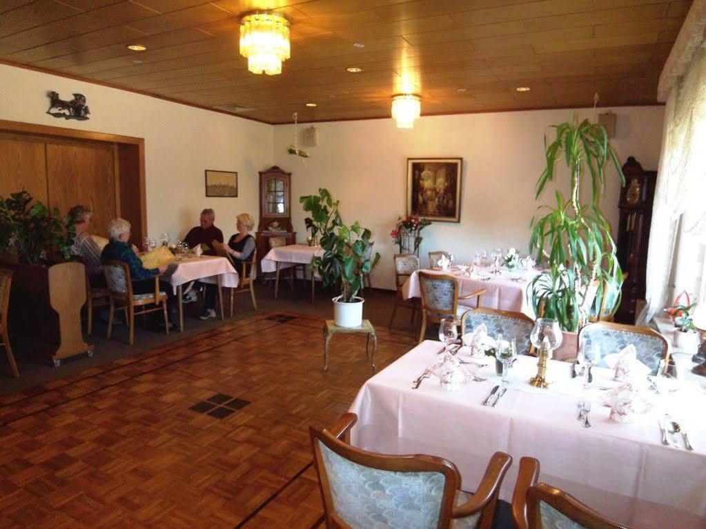 Hotel-Restaurant Vier Linden 슈타데 외부 사진