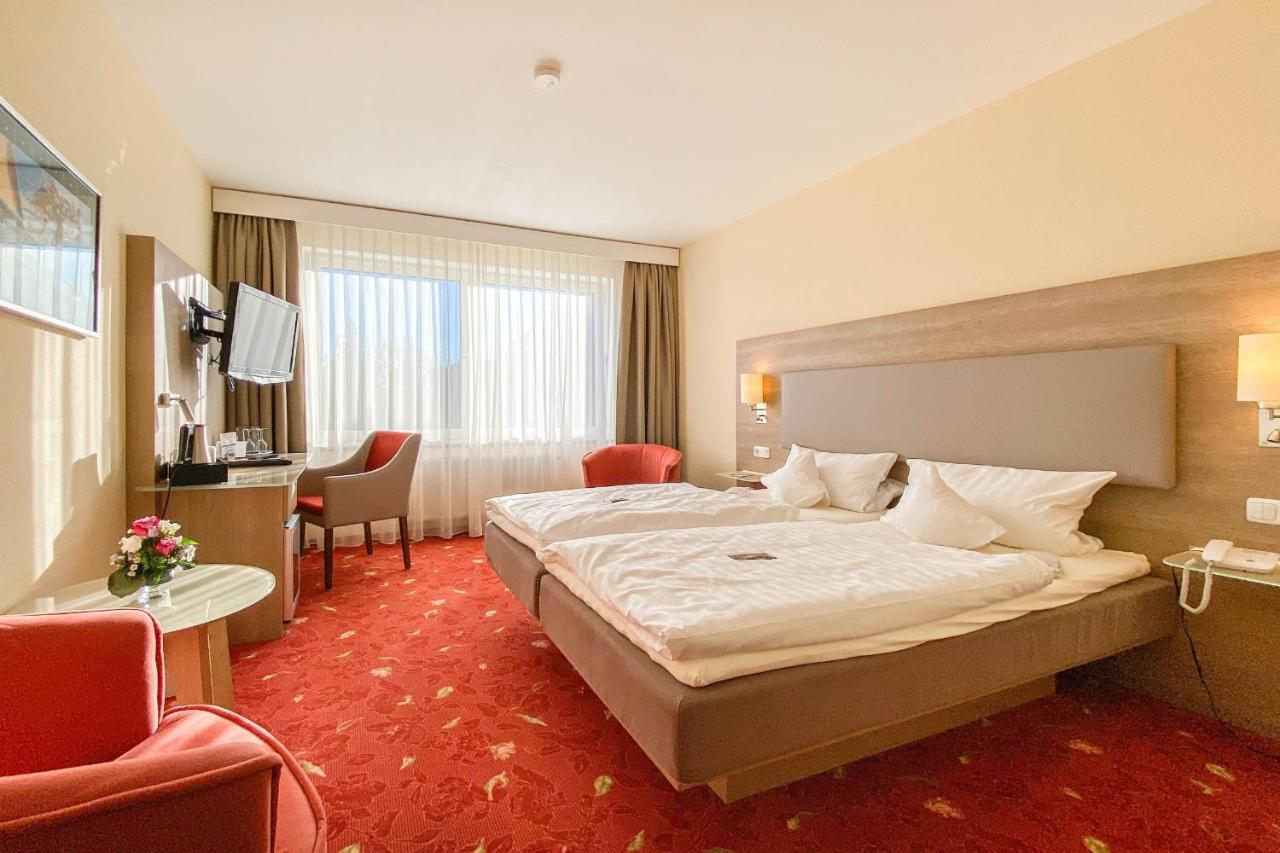 Hotel-Restaurant Vier Linden 슈타데 외부 사진