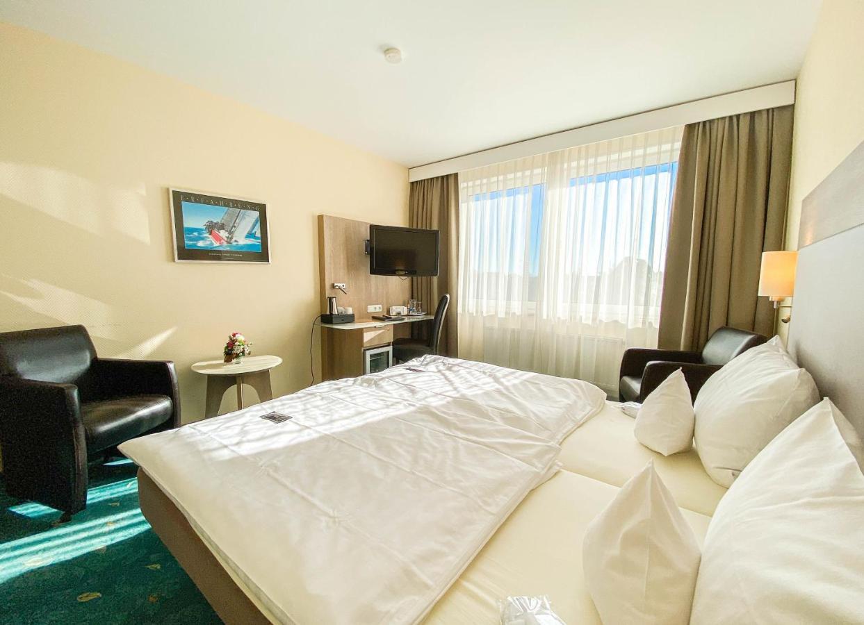 Hotel-Restaurant Vier Linden 슈타데 외부 사진